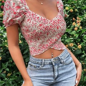 Short sleeve crop top